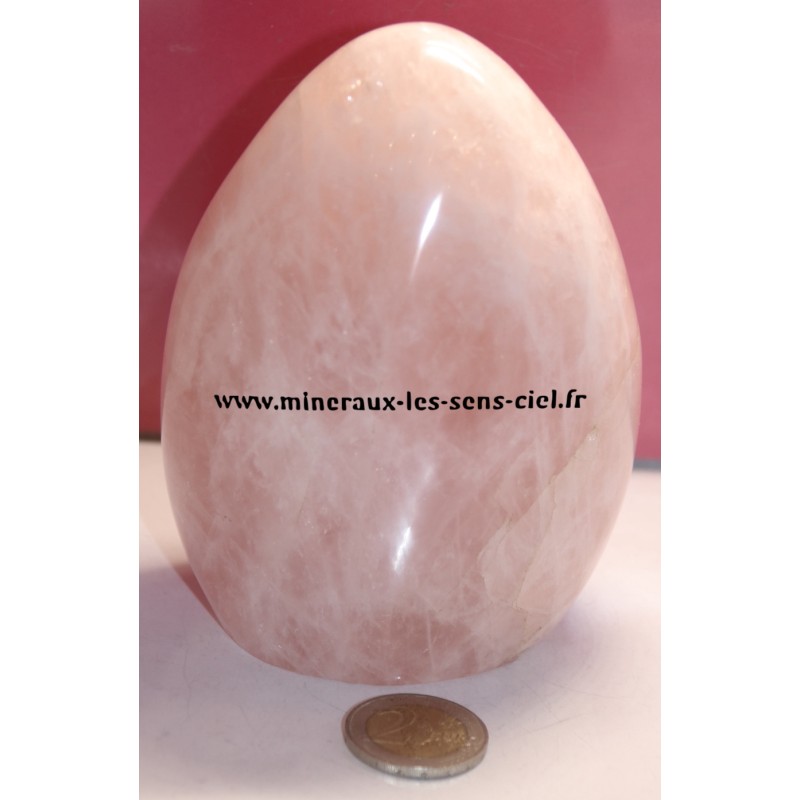 bloc de pierre quartz rose poli du Madagascar