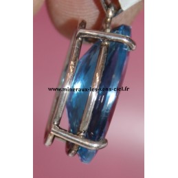 pendentif swiss blue topaze bleue